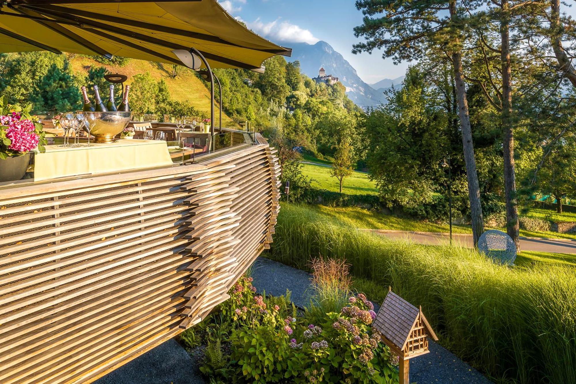 Park Hotel Sonnenhof - Relais & Chateaux Vaduz Exterior photo